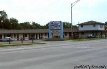 Chief Motel Keokuk Exterior photo